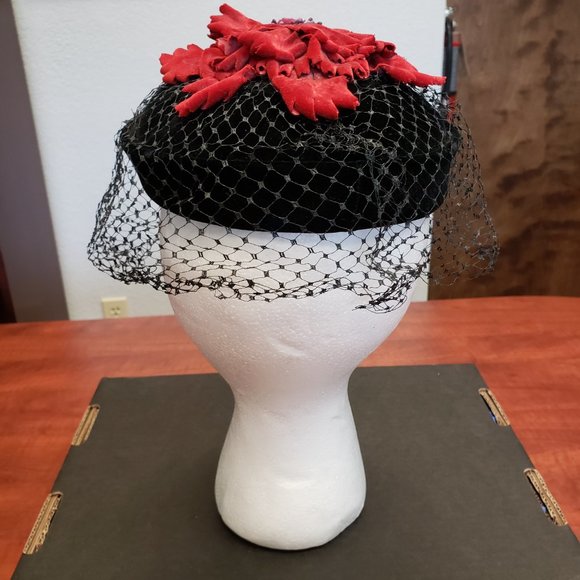 Beautiful Vintage Black Velvet Hat with Red Leaf Cluster on Top main image 15